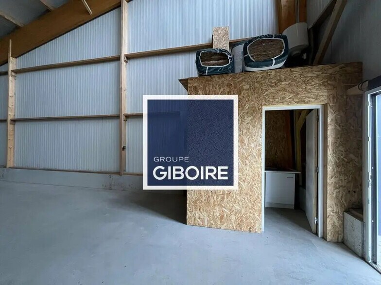 Industriel/Logistique dans Laillé à louer - Photo intérieure – Image 2 sur 5