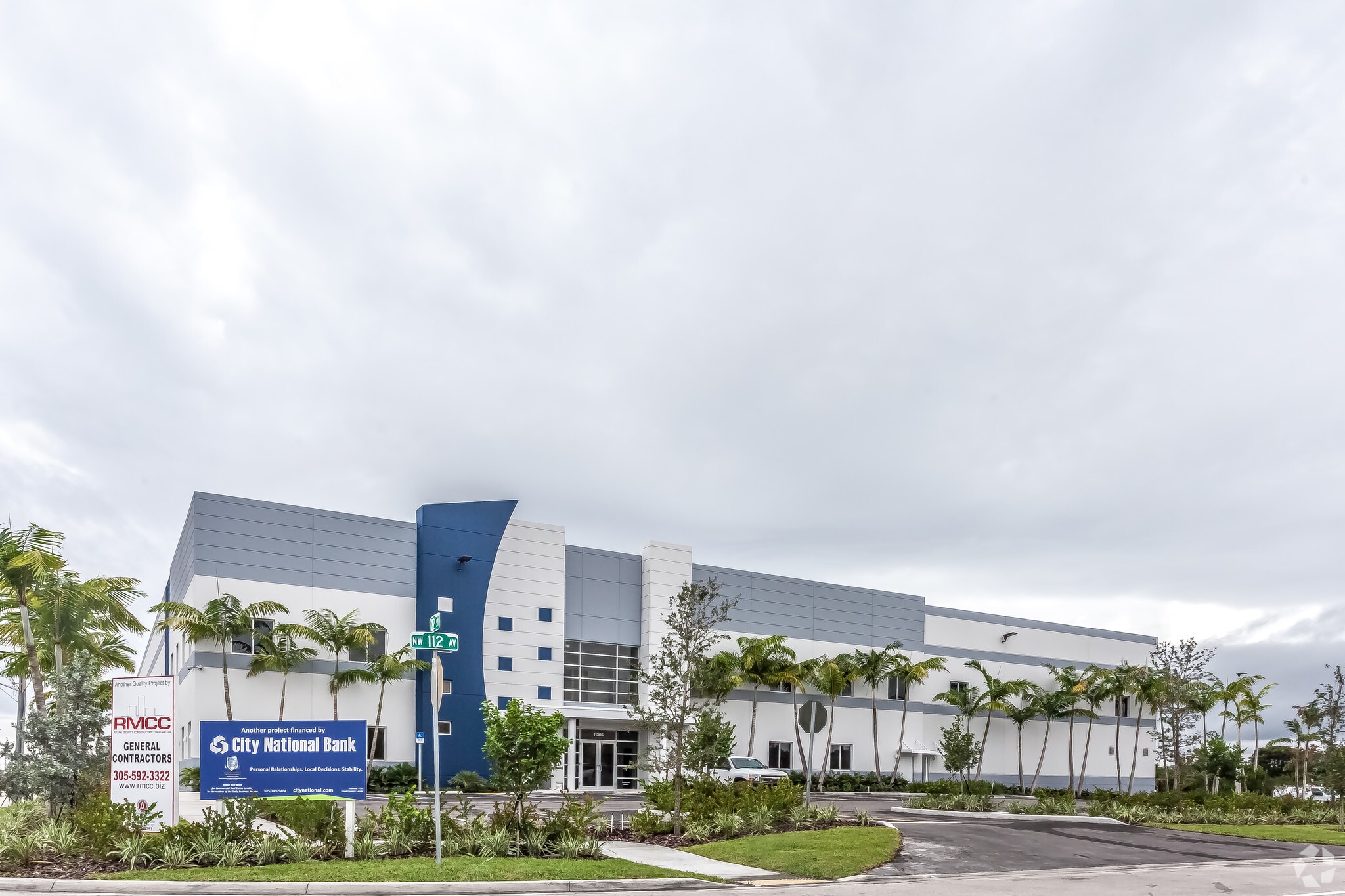 11305 NW 122nd St, Miami, FL à louer Photo principale– Image 1 sur 33