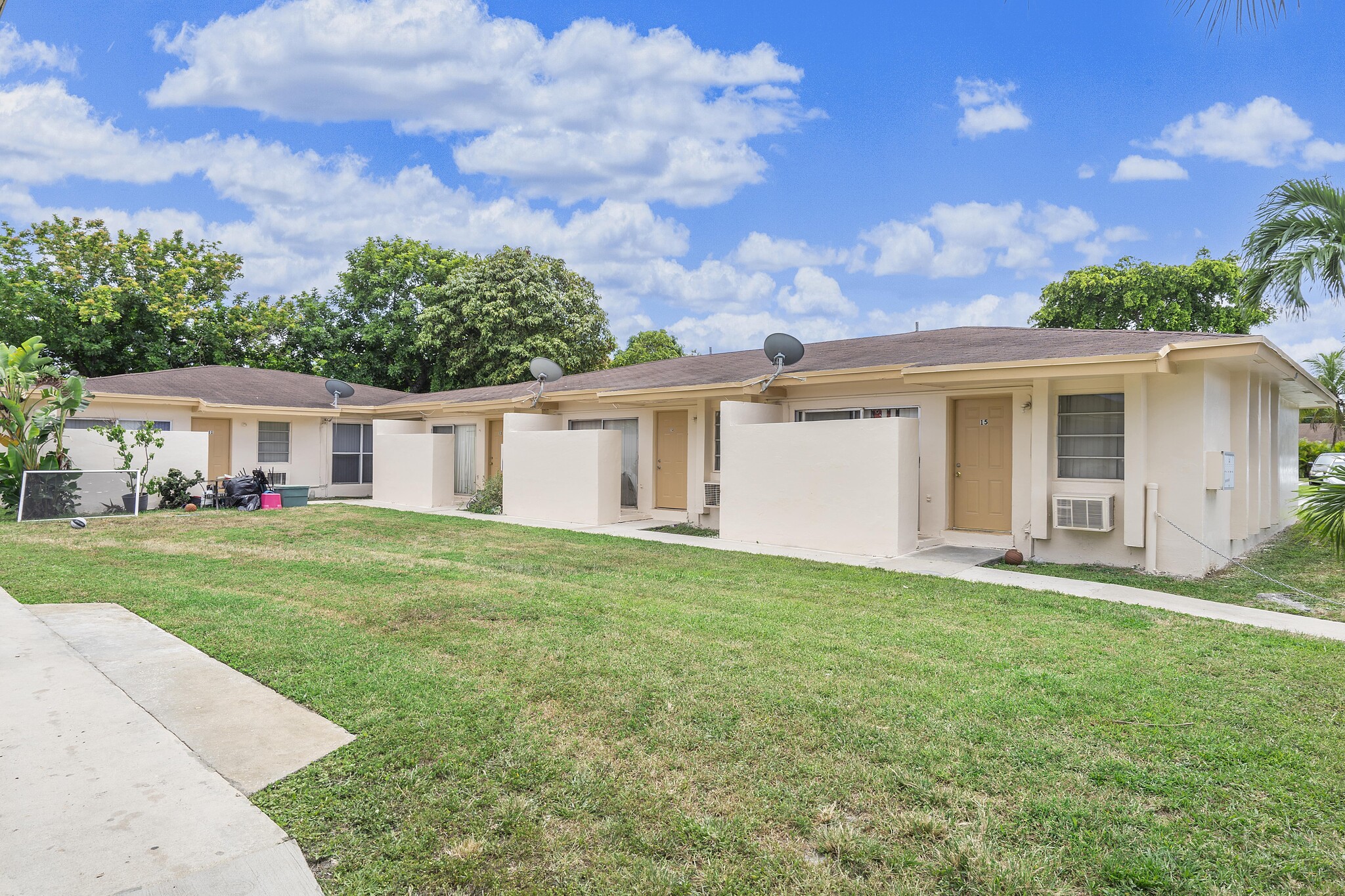 6032 SW 25th St, Miramar, FL à vendre Photo principale– Image 1 sur 6