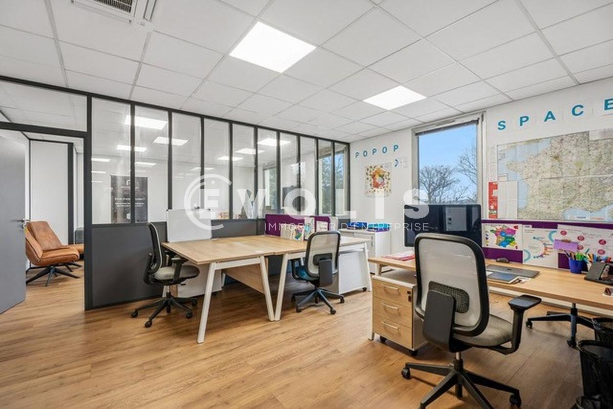 6 Rue Edison, Bron à vendre Photo intérieure– Image 1 sur 11
