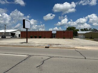 Plus de détails pour 1480 N Hobbie Ave, Kankakee, IL - Industriel/Logistique à louer