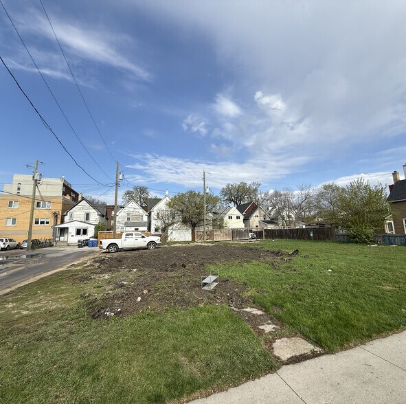 438-442 Young St, Winnipeg, MB à vendre - Photo de la construction – Image 1 sur 1