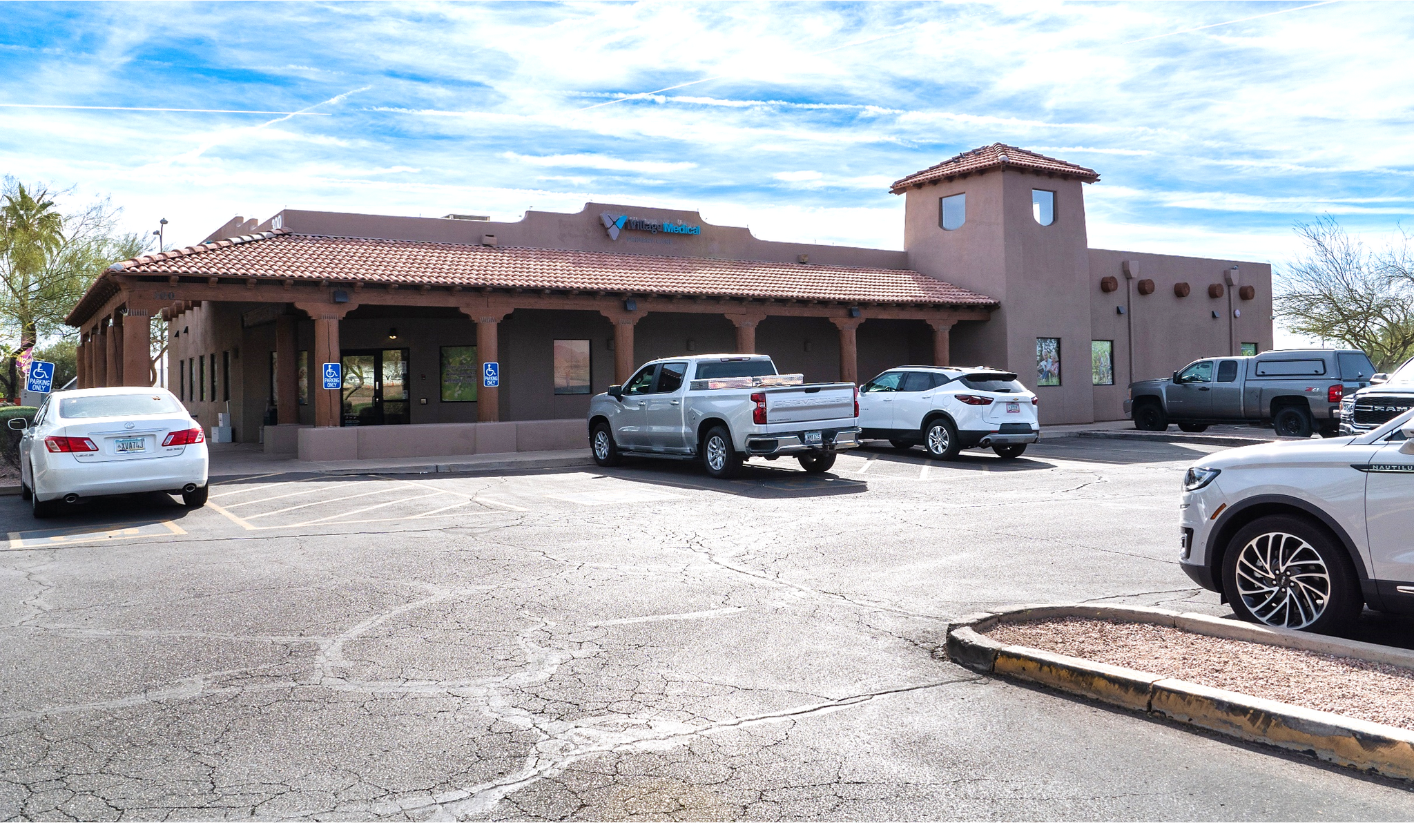 300 S Phelps Dr, Apache Junction, AZ à vendre Photo de l’immeuble– Image 1 sur 4