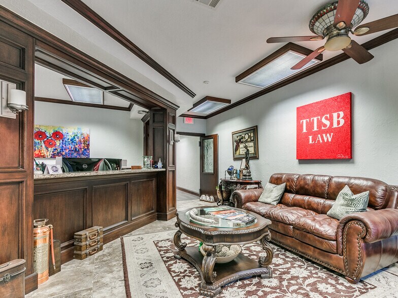 219 E Main St, Norman, OK à vendre - Photo intérieure – Image 2 sur 10