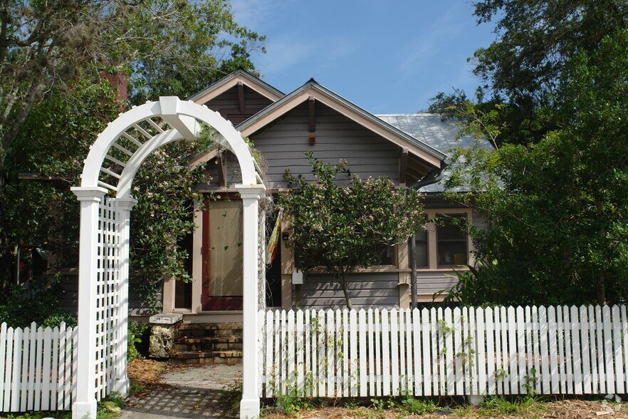 1773 Morrill St, Sarasota, FL à louer - Photo principale – Image 1 sur 2