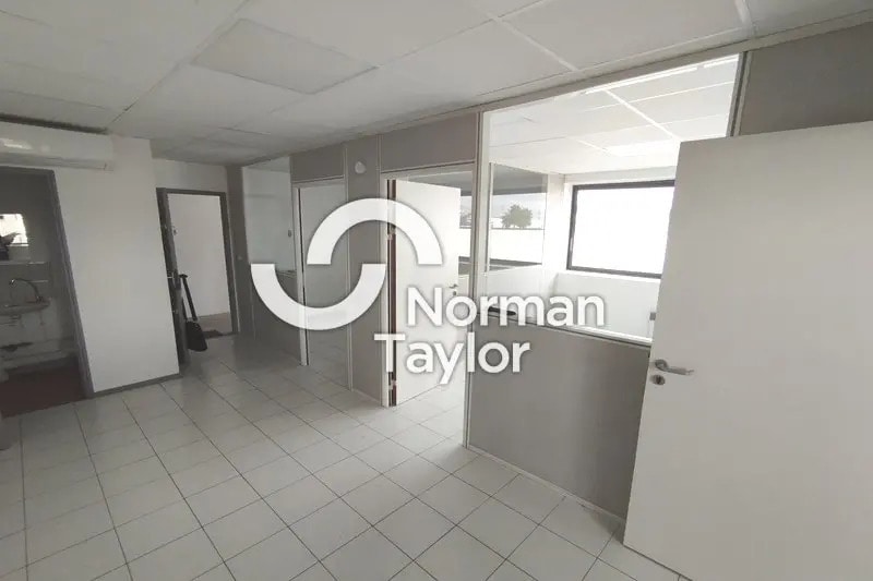 Local d’activités dans Mauguio à louer - Photo intérieure – Image 3 sur 7