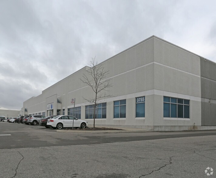 3755 Laird Rd, Mississauga, ON à louer - Photo principale – Image 1 sur 6