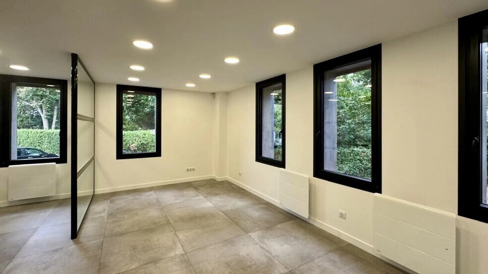 Bureau dans Marcq-en-Baroeul à vendre - Photo de l’immeuble – Image 3 sur 7