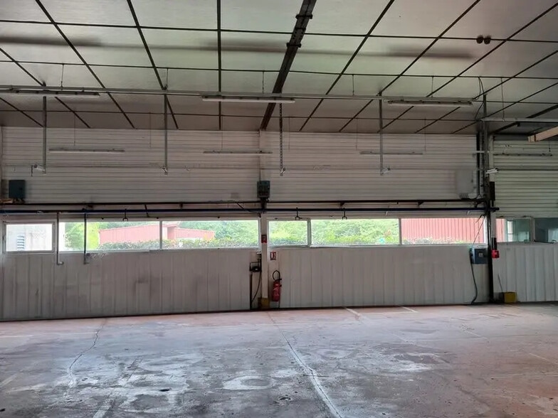 280 Route Des Enchappes, Cras à louer - Photo de l’immeuble – Image 2 sur 7