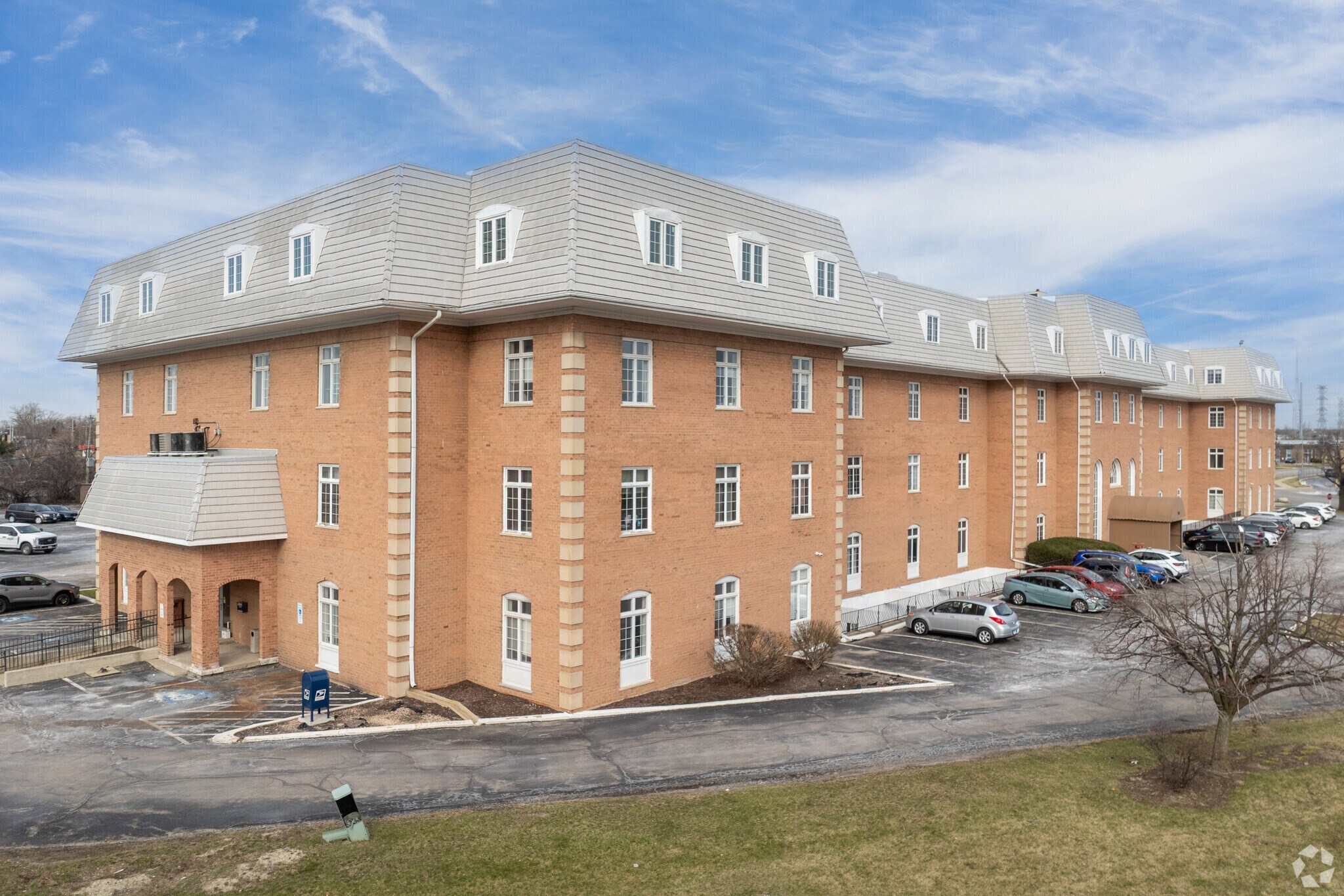 188 Industrial Dr, Elmhurst, IL à louer Photo de l’immeuble– Image 1 sur 23