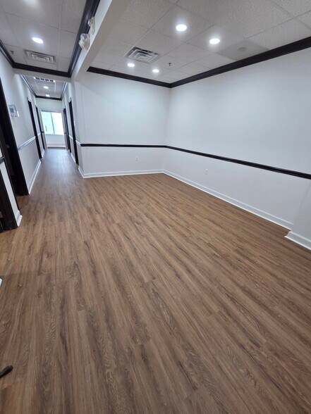 14631 Lee Hwy, Centreville, VA à louer - Photo de l’immeuble – Image 2 sur 6
