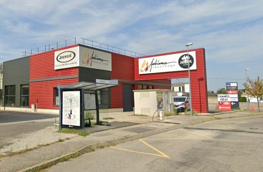 Industriel/Logistique dans Valence à louer - Photo de l’immeuble – Image 2 sur 3