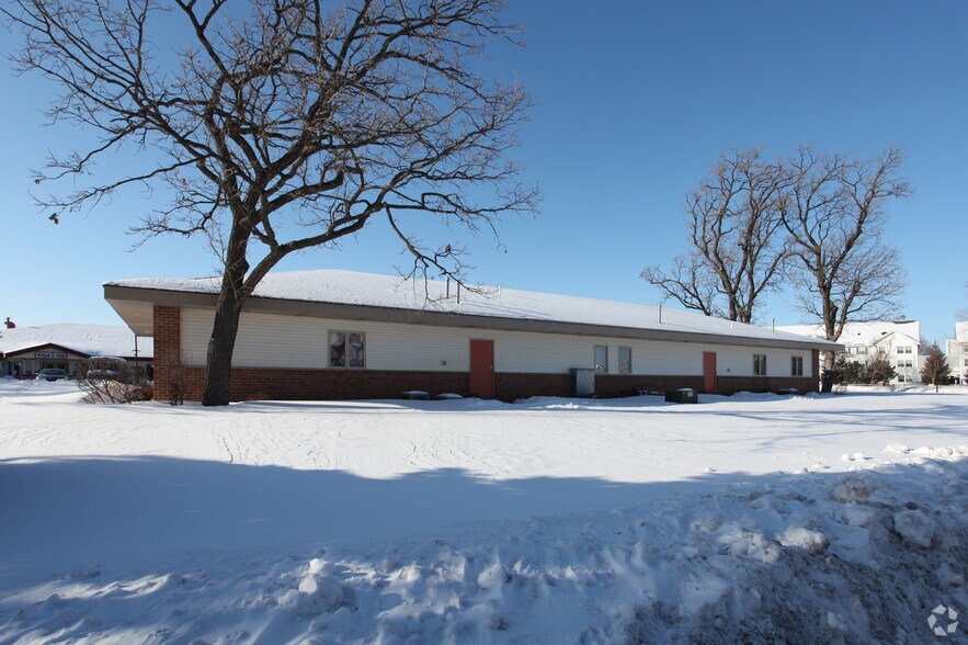 3366-3368 NW Bunker Lake Blvd, Andover, MN à louer - Photo de l’immeuble – Image 3 sur 14