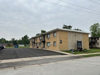 Plus de détails pour 611 E 151st St, Phoenix, IL - Logement à vendre
