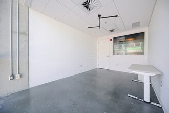 7236 St Waverly, Montréal, QC à louer Photo intérieure– Image 1 sur 6