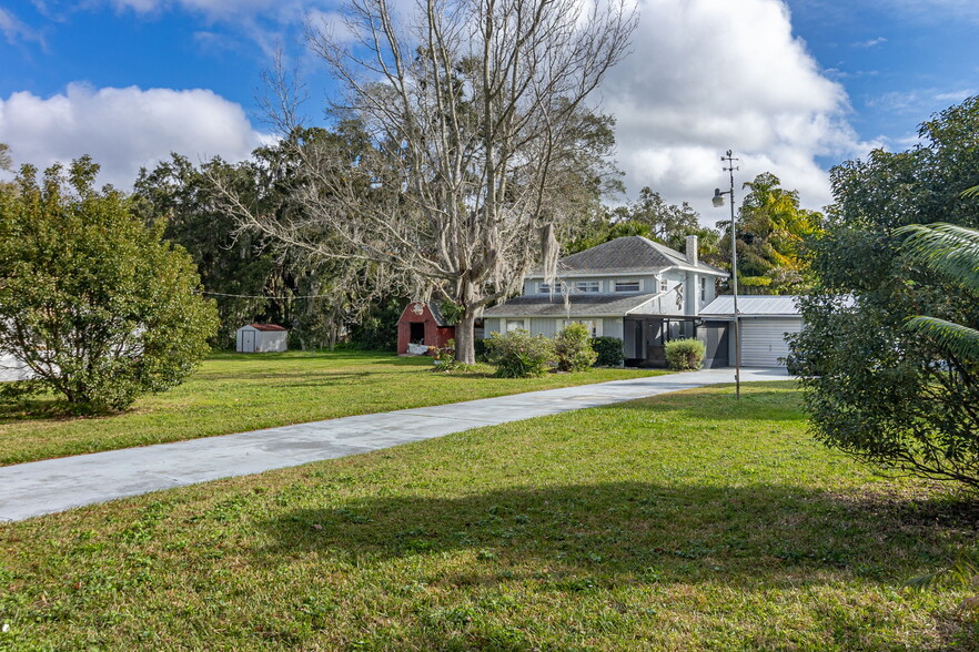 429 New York Ave, Saint Cloud, FL à vendre - Photo de l’immeuble – Image 2 sur 53