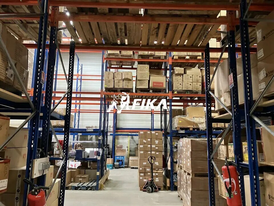 Local d’activités dans Le Taillan-Médoc à louer Photo intérieure– Image 1 sur 7