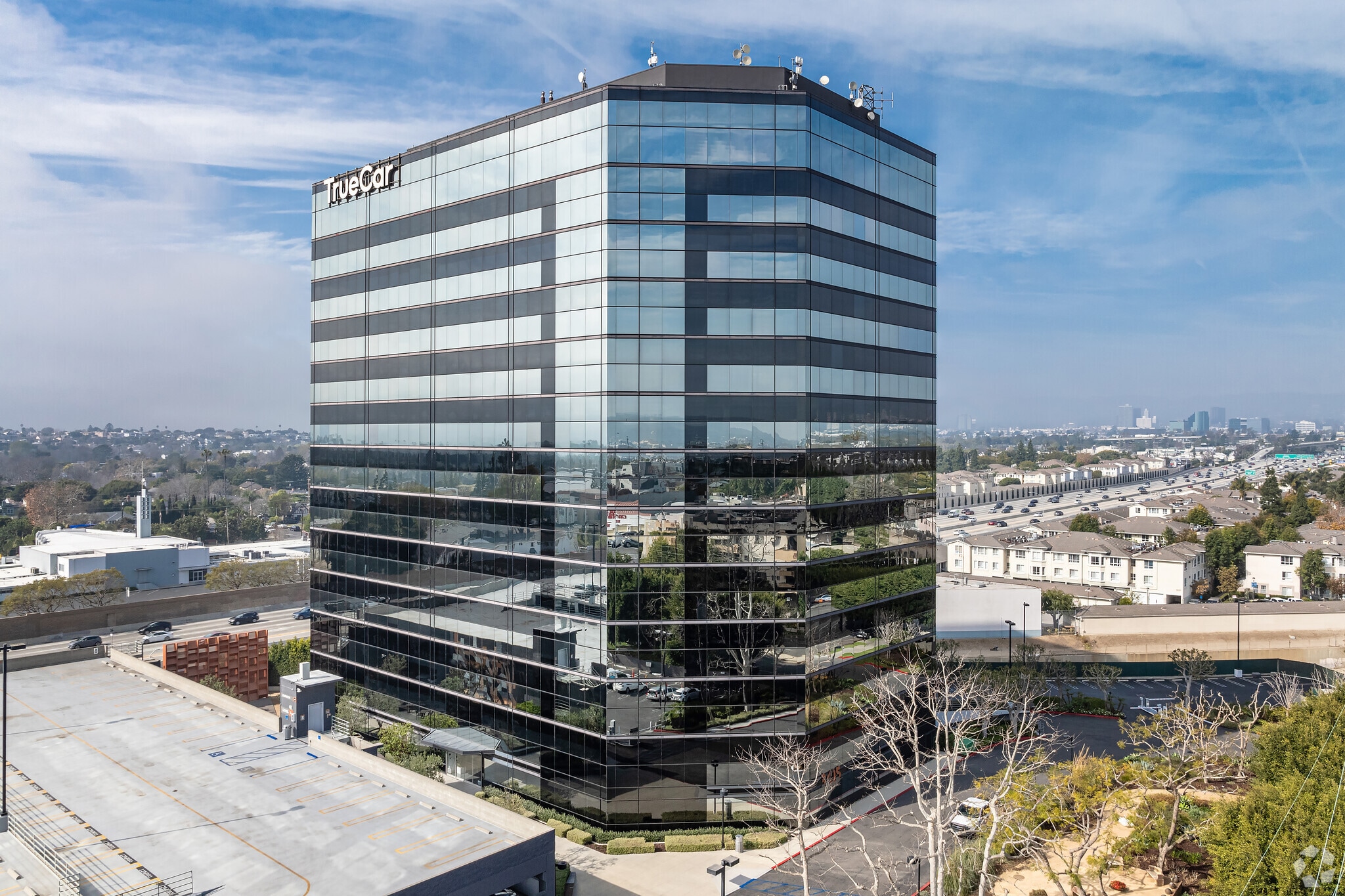 3415 S sepulveda Blvd, Los Angeles, CA à louer Photo principale– Image 1 sur 41
