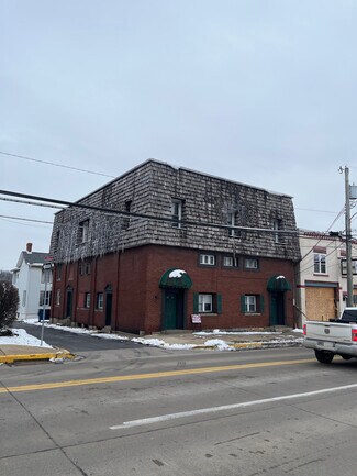 Plus de détails pour 14 E Pike St, Houston, PA - Logement à vendre