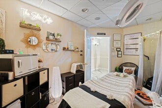 1392 St Georges Ave, Avenel, NJ à louer Photo intérieure– Image 1 sur 5