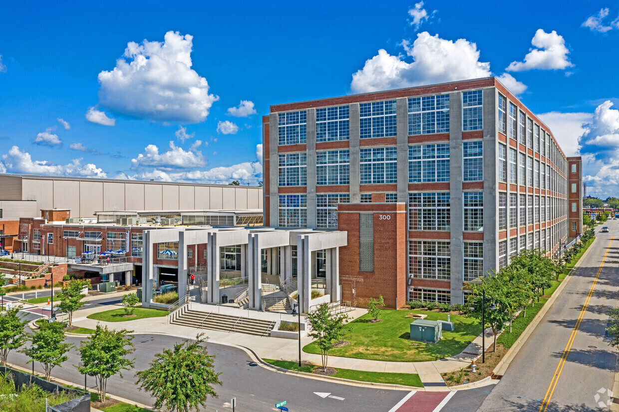 300 Technology Center Way, Rock Hill, SC à louer Photo de l’immeuble– Image 1 sur 1