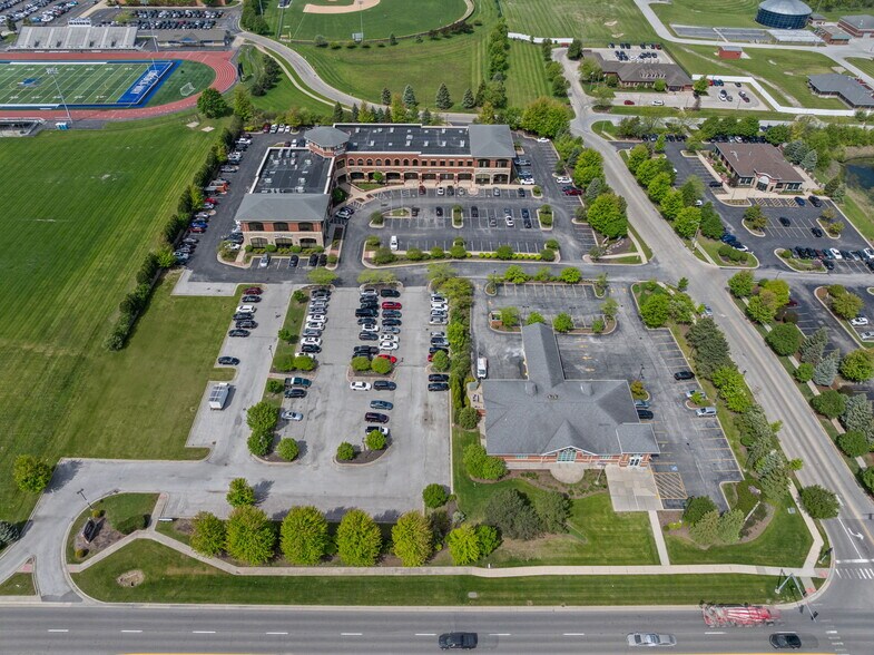 9645 Lincolnway Ln, Frankfort, IL à louer - Photo de l’immeuble – Image 1 sur 7