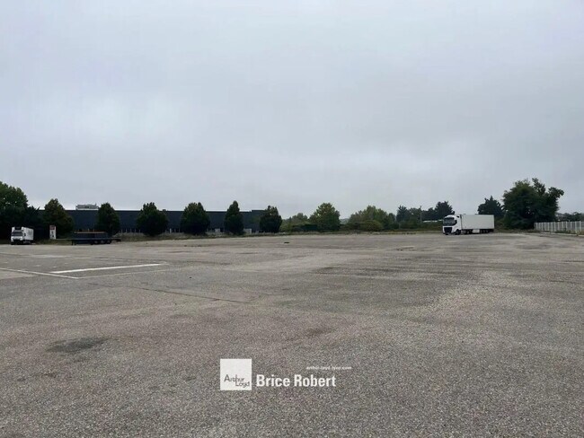 Plus de détails pour Terrain à louer