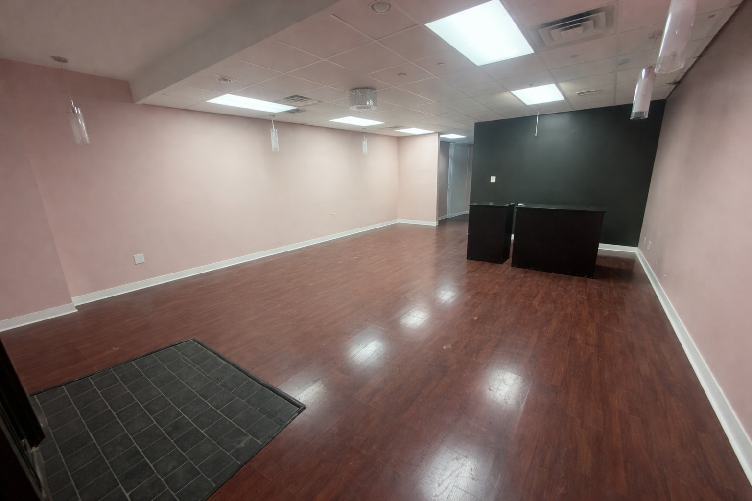 62-64 Railroad Ave, Sayville, NY à louer Photo intérieure– Image 1 sur 10