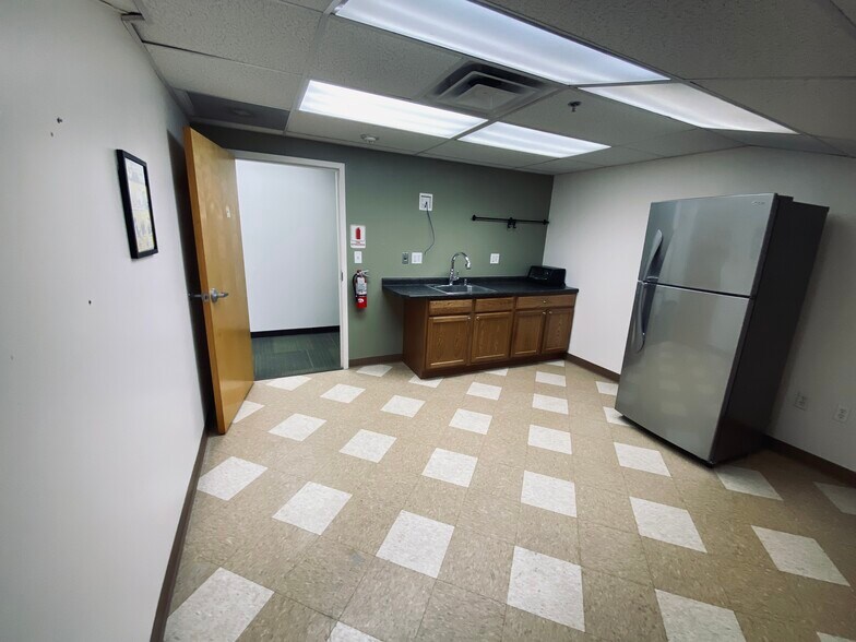 114 Bridge Rd, Salisbury, MA à louer - Photo intérieure – Image 2 sur 4