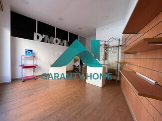 Plus de détails pour Local commercial à louer