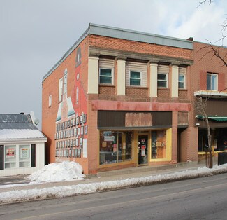 Plus de détails pour 217 Pembroke St W, Pembroke, ON - Local commercial à louer