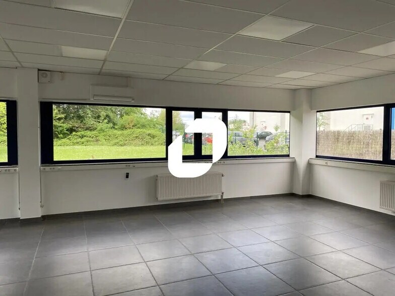 5 Rue De L Europe, LOMME à louer - Photo de l’immeuble – Image 2 sur 8