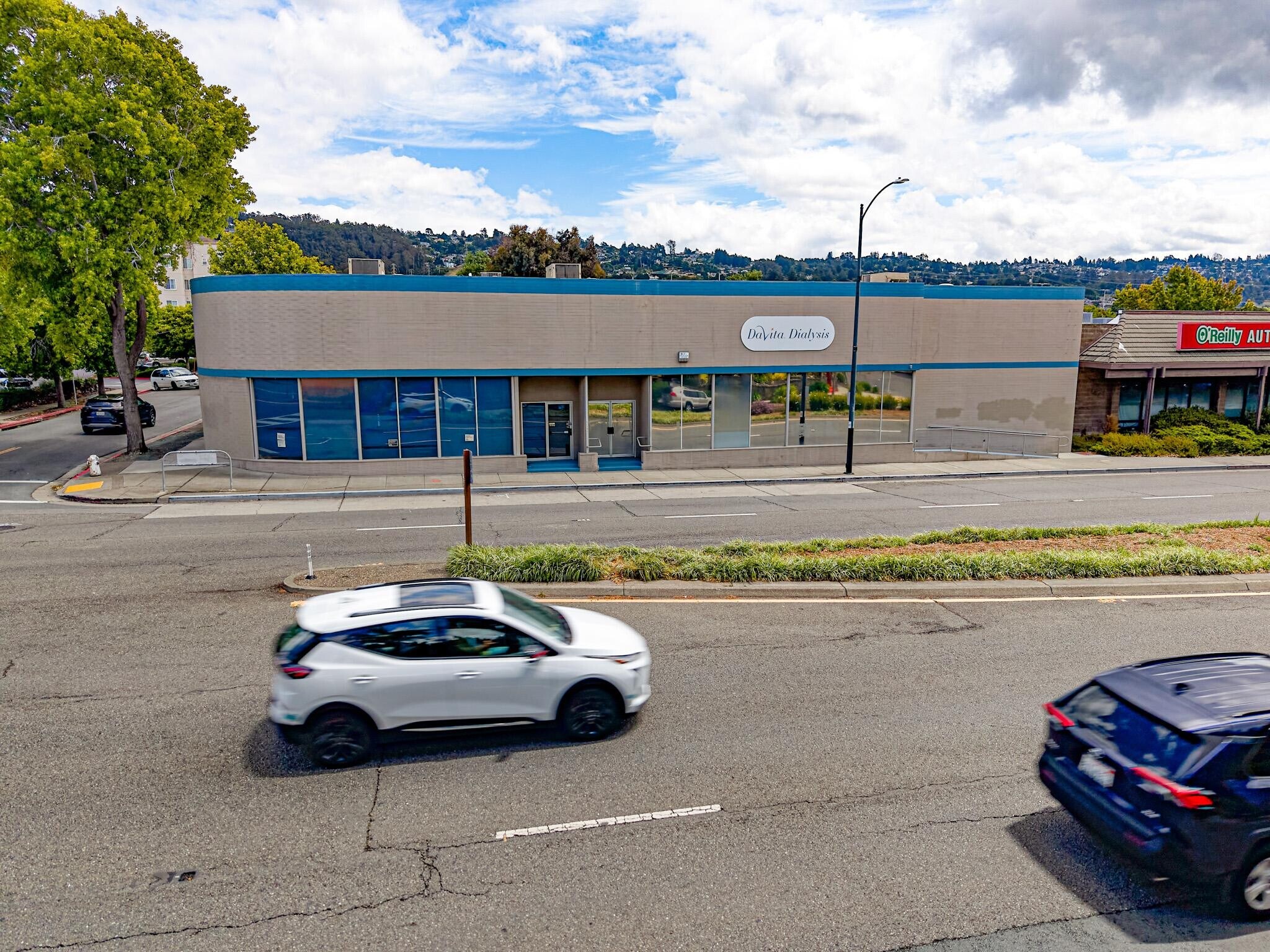 10690 San Pablo Ave, El Cerrito, CA à vendre Photo de l’immeuble– Image 1 sur 13