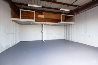 7715-7723 Ellis Rd, West Melbourne, FL à louer Photo intérieure– Image 1 sur 3