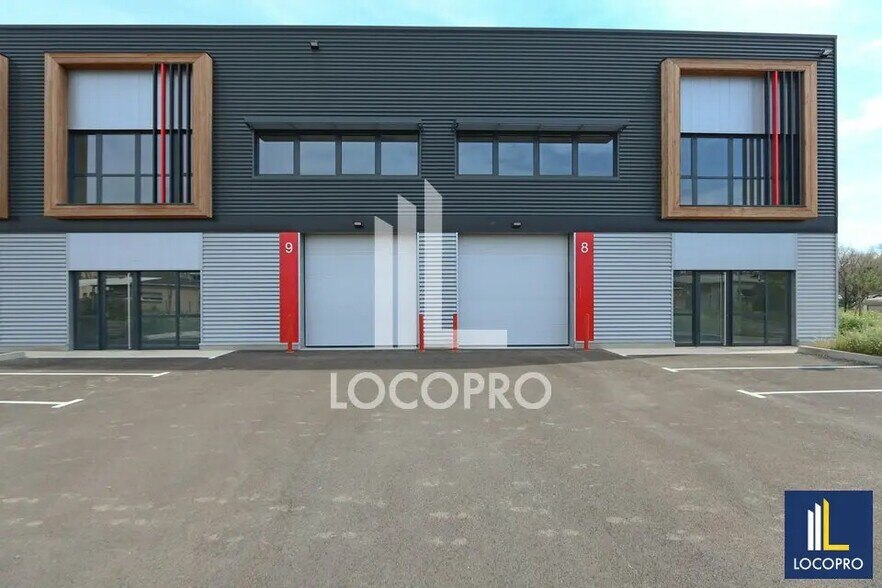 Local d’activités dans Manosque à louer - Photo de l’immeuble – Image 3 sur 5