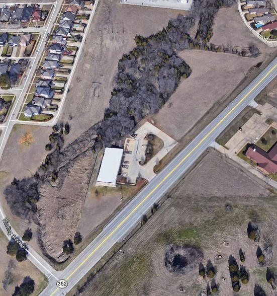 701 Highway 352, Mesquite, TX à louer - Photo de l’immeuble – Image 3 sur 3