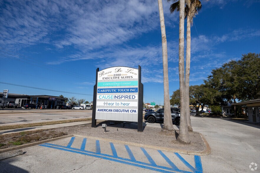 2200 N Ponce de Leon Blvd, Saint Augustine, FL à louer - Photo de l’immeuble – Image 3 sur 6