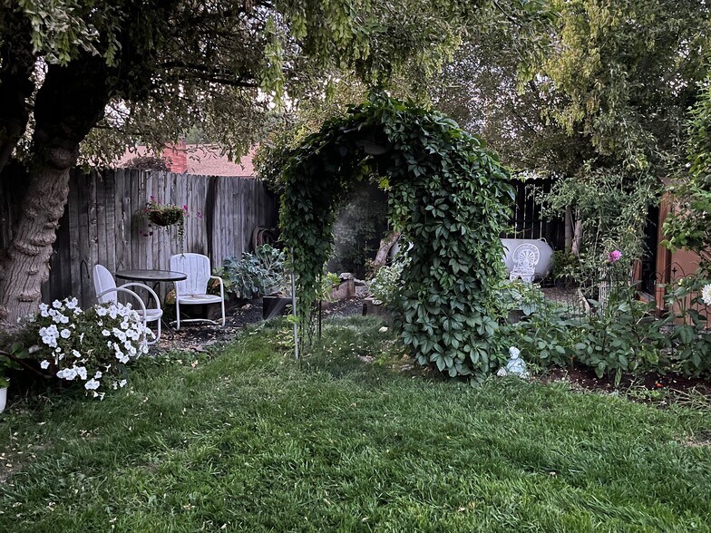 200 S California St, Dorris, CA à vendre - Photo de l’immeuble – Image 3 sur 37