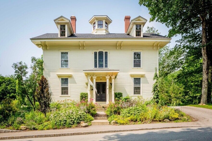 10 Church St, Stockton Springs, ME à vendre - Photo de l’immeuble – Image 2 sur 35