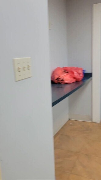 3333 Bardstown Rd, Louisville, KY à louer - Vidéo sur l’annonce professionnelle – Image 2 sur 5