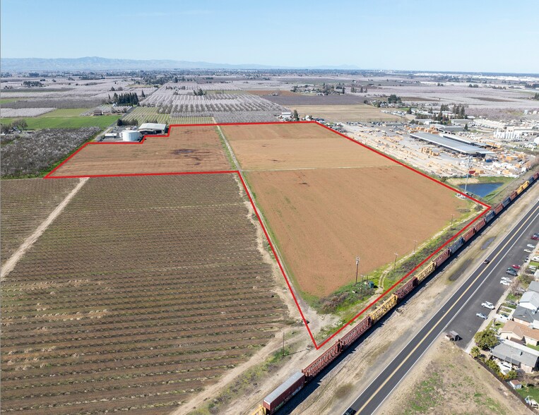 Tully Rd, Hughson, CA à vendre - Photo de l’immeuble – Image 3 sur 7