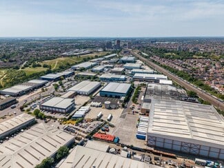 Plus de détails pour Dean Way, Southall - Industriel/Logistique à louer