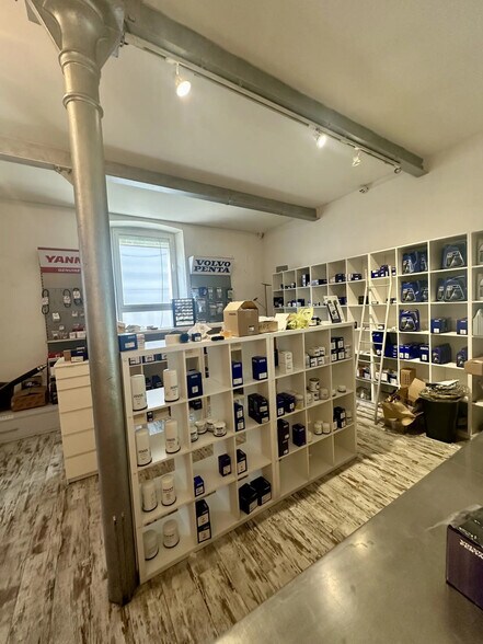 85 Avenue De La Pointe Rouge, Marseille à louer - Photo de l’immeuble – Image 2 sur 11
