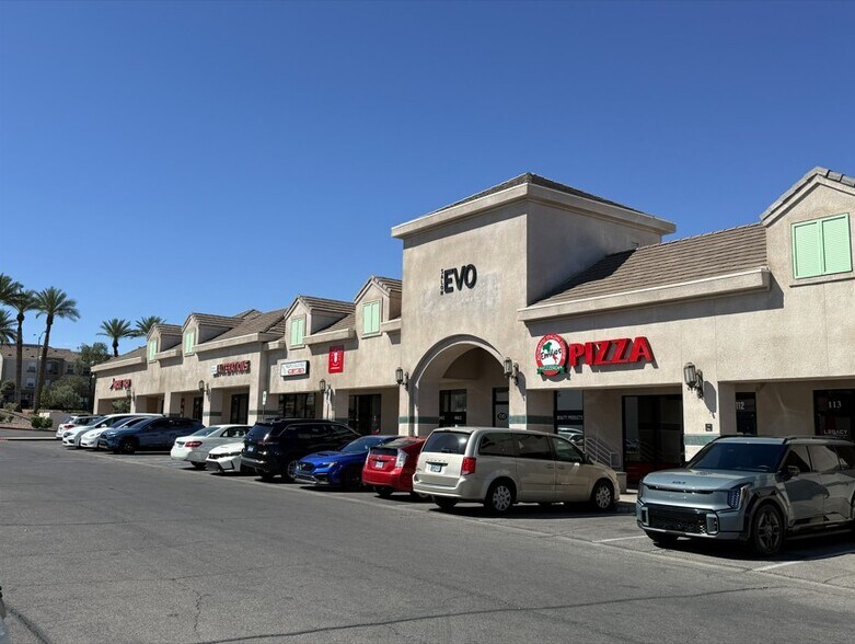 35-75 S Gibson Rd, Henderson, NV à louer - Photo de l’immeuble – Image 3 sur 9