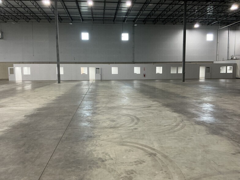 1750 Airport West Rd, Mansfield, OH à louer - Photo intérieure – Image 3 sur 13