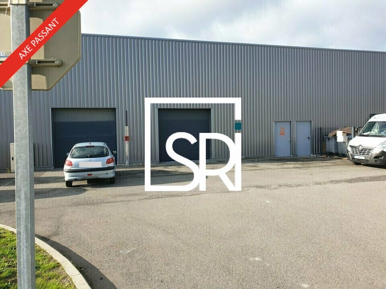 Local commercial dans Cournon-d'Auvergne à louer - Photo de l’immeuble – Image 2 sur 24