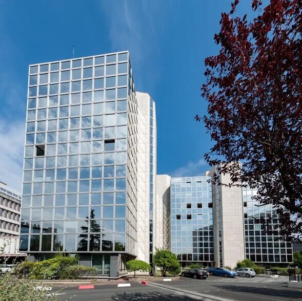 Bureau dans Vélizy-Villacoublay à louer - Photo de l’immeuble – Image 3 sur 12