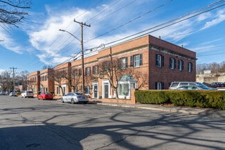 Plus de détails pour 39-51 Pine St, New Canaan, CT - Bureau à vendre