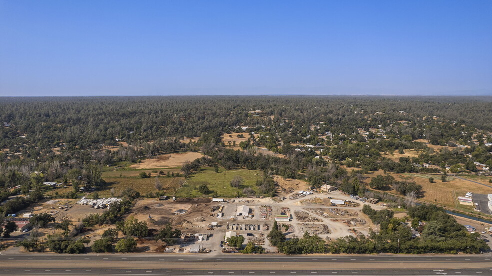 7086 State Highway 273, Anderson, CA à vendre - Photo de l’immeuble – Image 2 sur 56