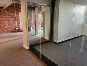 15 Rantoul St, Beverly, MA à louer Photo intérieure– Image 1 sur 12
